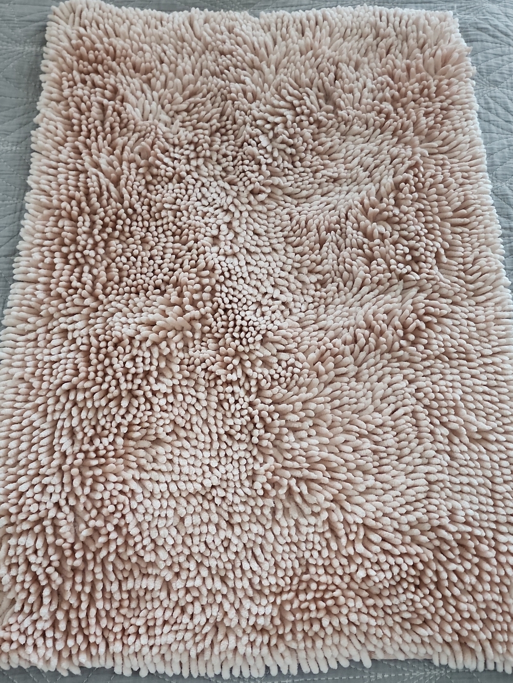 Plush Bath Mat Size 22x32 Soft Chenille Baby Pink